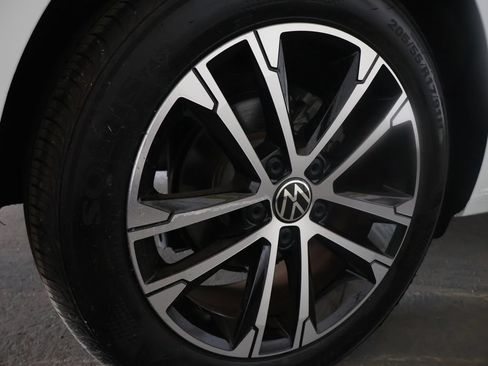 Used 2024 Volkswagen Jetta Sport FWD image 32