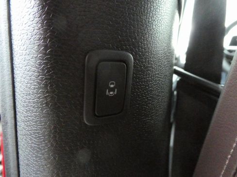 New 2025 Volkswagen ID. Buzz Pro S Plus image 37