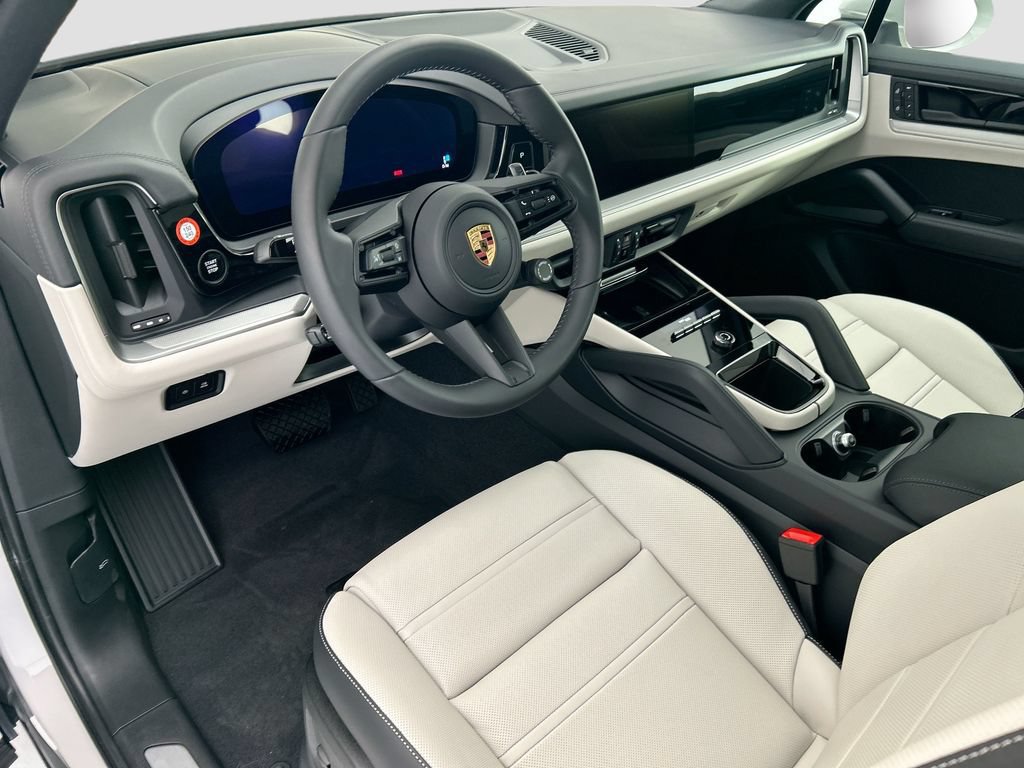 Used 2026 Porsche Cayenne AWD/4WD image 4