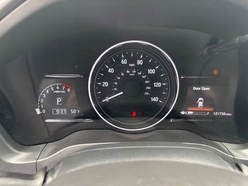 Used 2022 Honda HR-V EX image 15