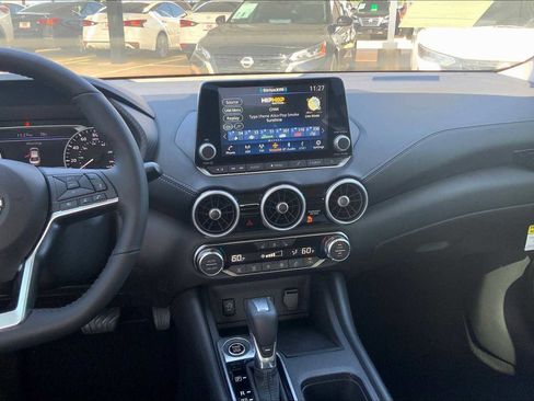 Certified 2025 Nissan Sentra SV image 6