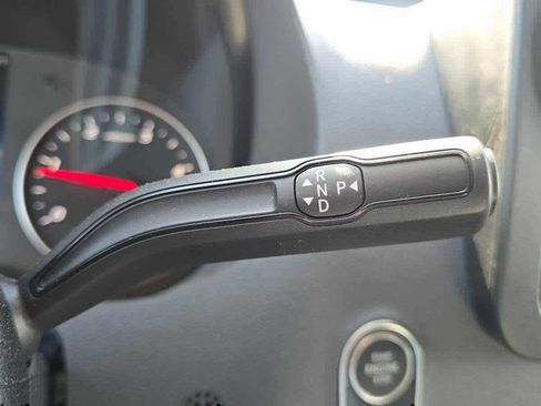 Used 2025 Mercedes-Benz Sprinter 2500 image 39