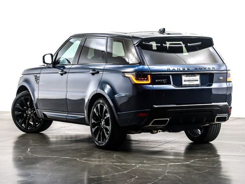 Used 2022 Land Rover Range Rover Sport HST image 11