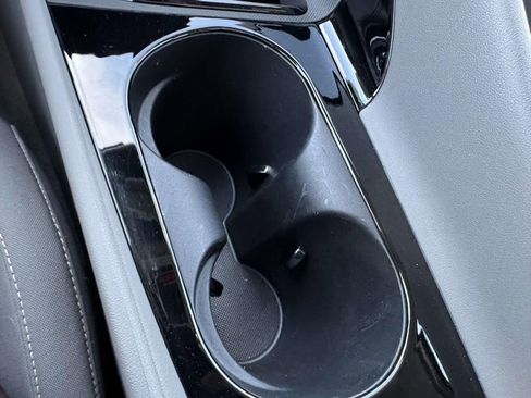 Certified 2025 Hyundai Elantra SEL image 29