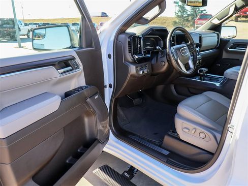 Certified 2024 GMC Sierra 1500 SLT w/ SLT Convenience Package image 28