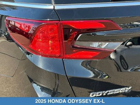 Certified 2025 Honda Odyssey EX-L image 31