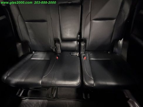Used 2017 Toyota Highlander XLE AWD/4WD image 30