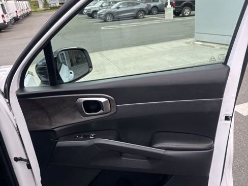 Used 2024 Kia Sorento X-Line EX AWD/4WD image 20