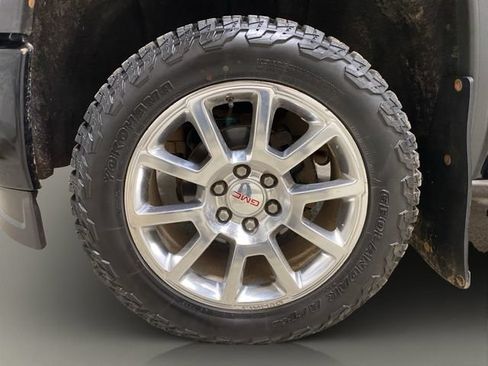 Used 2015 GMC Sierra 1500 Denali AWD/4WD image 25