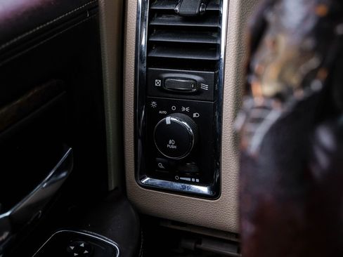 Used 2015 RAM 3500 Laramie Longhorn AWD/4WD image 31