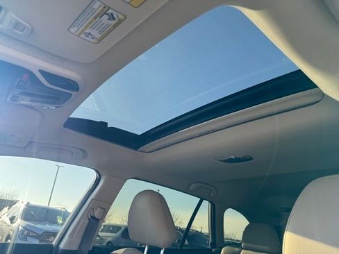 Used 2020 Subaru Outback Limited image 32