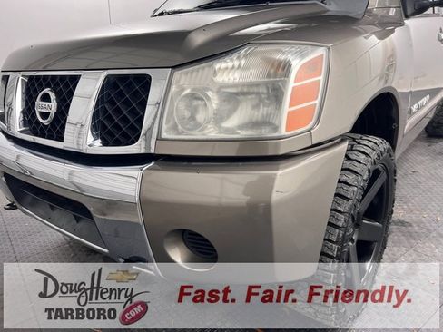 Used 2006 Nissan Titan SE image 10