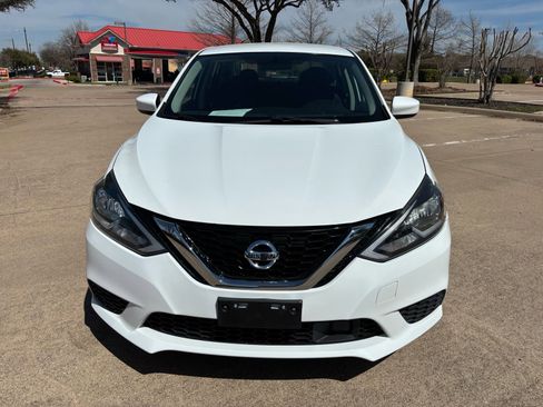 Used 2018 Nissan Sentra S image 3