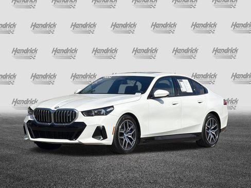 Used 2024 BMW i5 eDrive40i w/ M Sport Package RWD image 9
