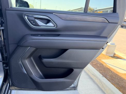 Used 2022 Chevrolet Tahoe LS RWD image 22