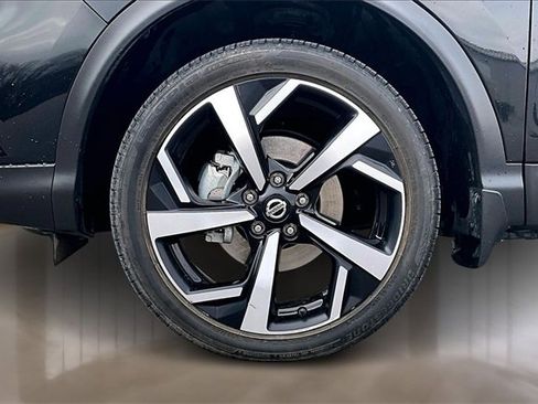 Used 2022 Nissan Rogue Sport SL w/ Premium Package image 30