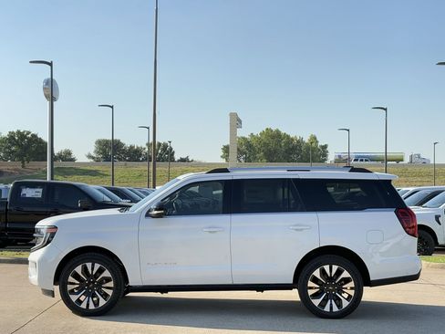 New 2025 Ford Expedition Platinum w/ Driver's Package image 35