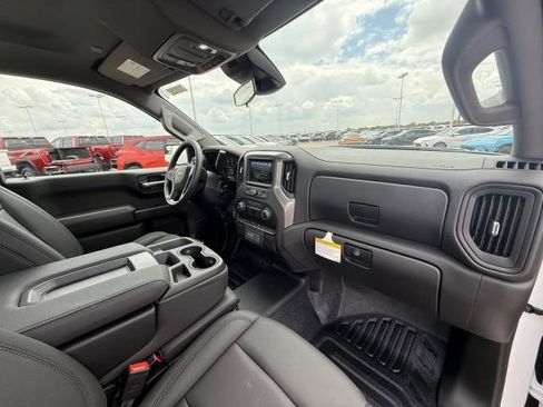 New 2026 Chevrolet Silverado 1500 W/T image 18