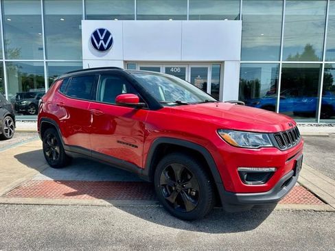 Used 2019 Jeep Compass Latitude AWD/4WD image 1