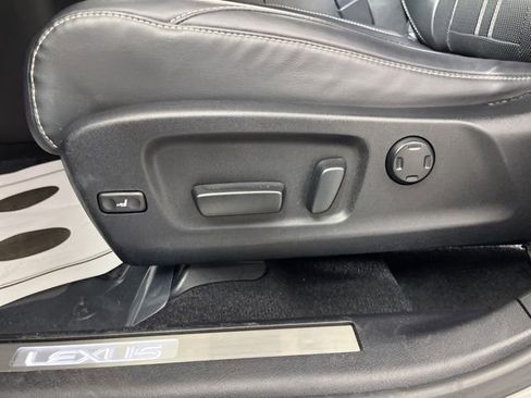 Used 2019 Lexus RX 450hL Luxury image 35