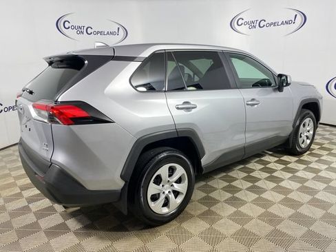 Certified 2025 Toyota RAV4 LE AWD/4WD image 7
