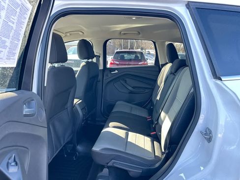 Used 2015 Ford Escape SE w/ Equipment Group 201A image 24
