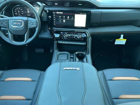 New 2026 GMC Sierra 2500 AT4 w/ AT4 Premium Plus Package AWD/4WD image 13