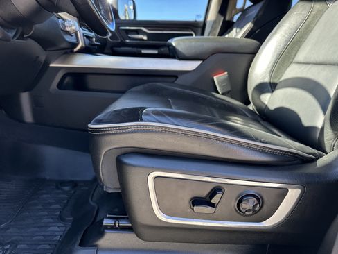 Used 2019 RAM 1500 Laramie image 11