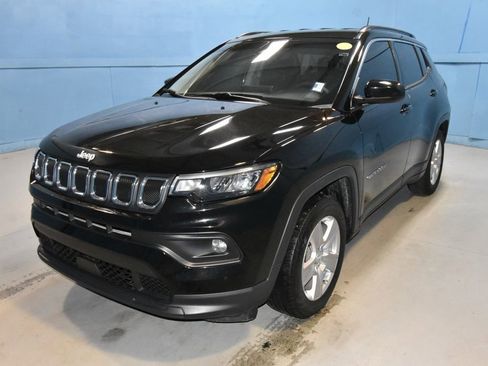 Used 2022 Jeep Compass Latitude w/ Convenience Group FWD image 24