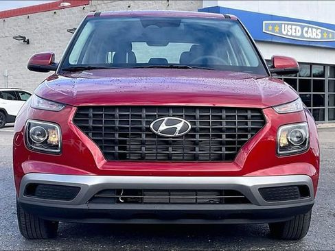 New 2026 Hyundai Venue SE image 16