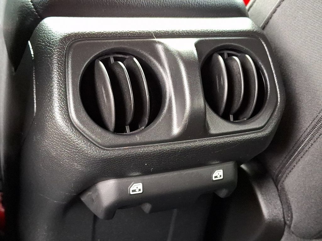 Used 2022 Jeep Wrangler Unlimited Sport AWD/4WD image 14