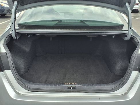 Used 2024 Nissan Altima 2.5 SV image 24