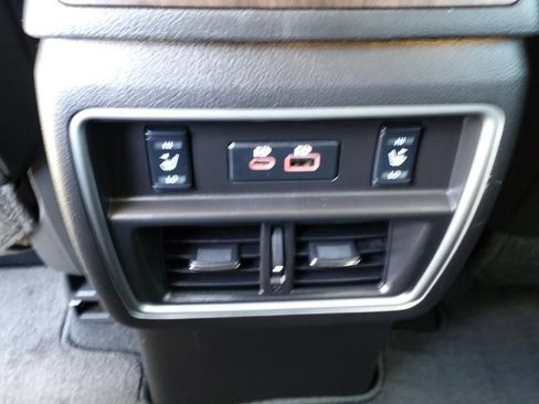 Used 2019 Nissan Murano Platinum w/ Cargo Package FWD image 17