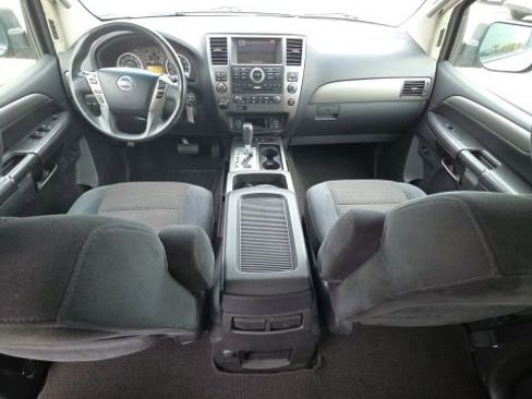 Used 2014 Nissan Armada SV image 19