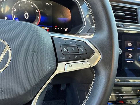 Certified 2023 Volkswagen Tiguan SE image 13