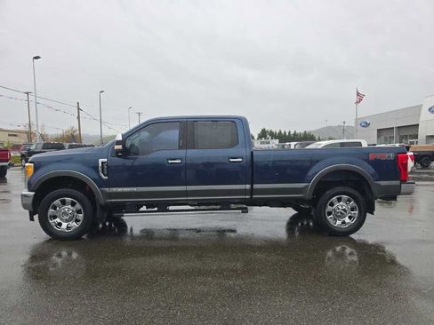 Certified 2017 Ford F350 Lariat w/ Chrome Package image 2