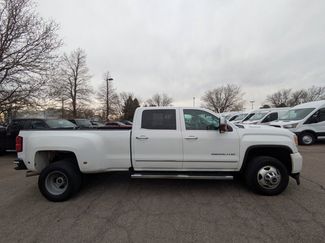 Used 2017 GMC Sierra 3500 Denali w/ Duramax Plus Package video 4