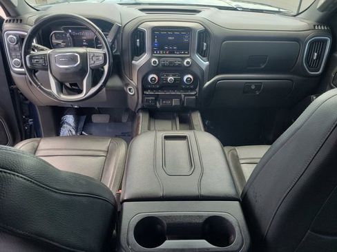 Used 2022 GMC Sierra 3500 Denali w/ Denali Ultimate Package image 16