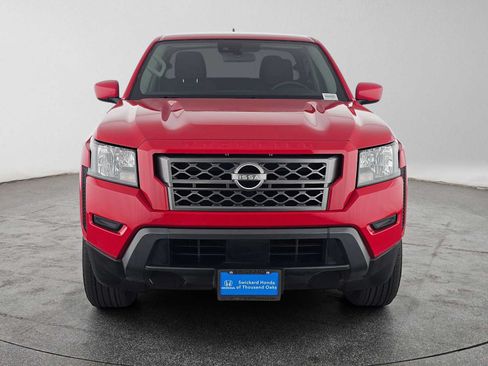 Used 2023 Nissan Frontier SV w/ Tow Package RWD image 8