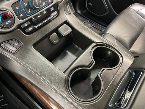 Used 2020 Chevrolet Tahoe LT image 29