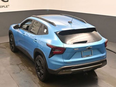 New 2026 Chevrolet Trax ACTIV w/ Sunroof Package FWD image 19
