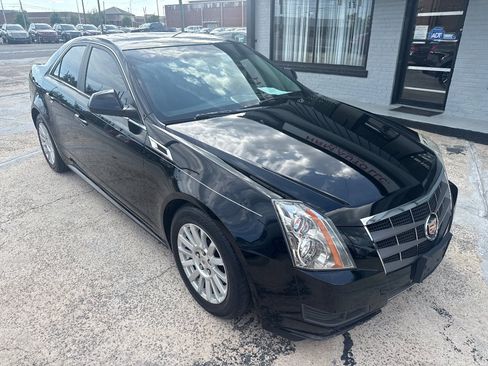 Used 2011 Cadillac CTS Luxury RWD image 2