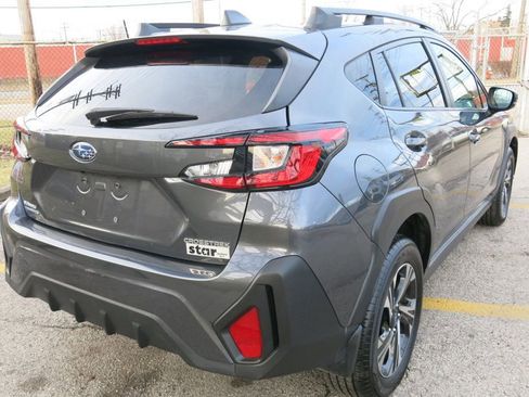Used 2024 Subaru Crosstrek 2.0i Premium image 4
