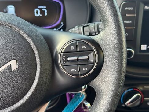 Certified 2025 Kia Soul LX FWD image 27