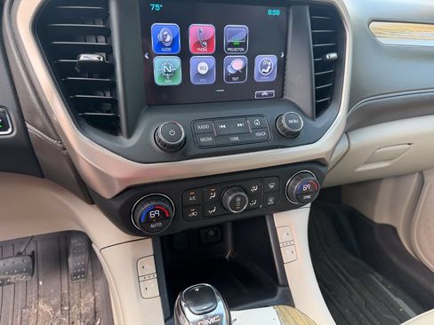 Used 2017 GMC Acadia Denali w/ Technology Package AWD/4WD image 22