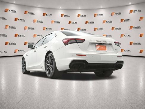 Used 2022 Maserati Ghibli Modena RWD image 49