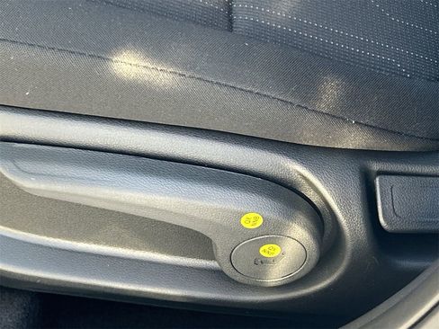 New 2026 Hyundai Venue SE image 19