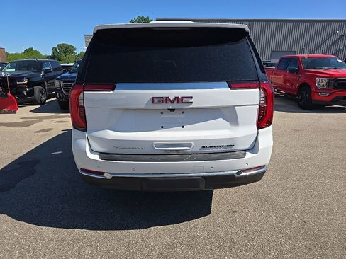 Used 2025 GMC Yukon Elevation w/ LPO, Floor Liner Package AWD/4WD image 5
