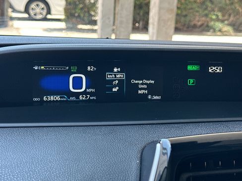 Used 2020 Toyota Prius Prime LE FWD image 23