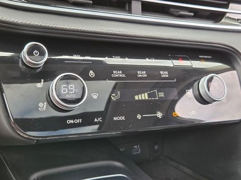 Used 2023 INFINITI QX60 Luxe w/ Cargo Package image 31